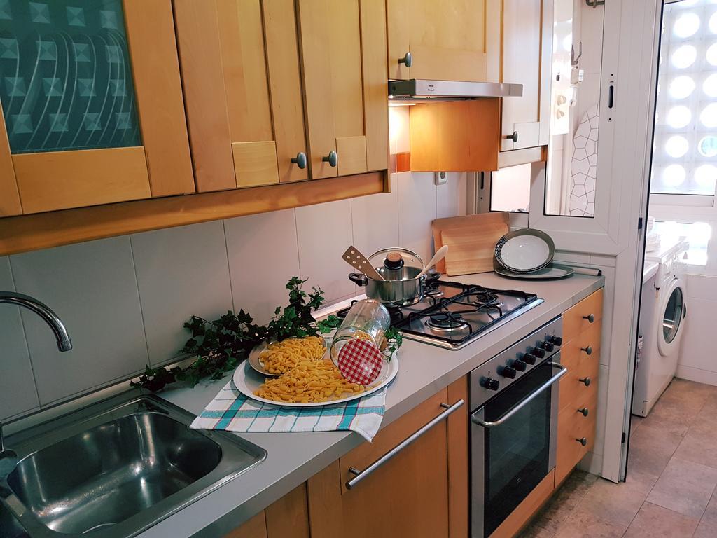 Marina Port & Beach-Apartment Masnou Bagian luar foto