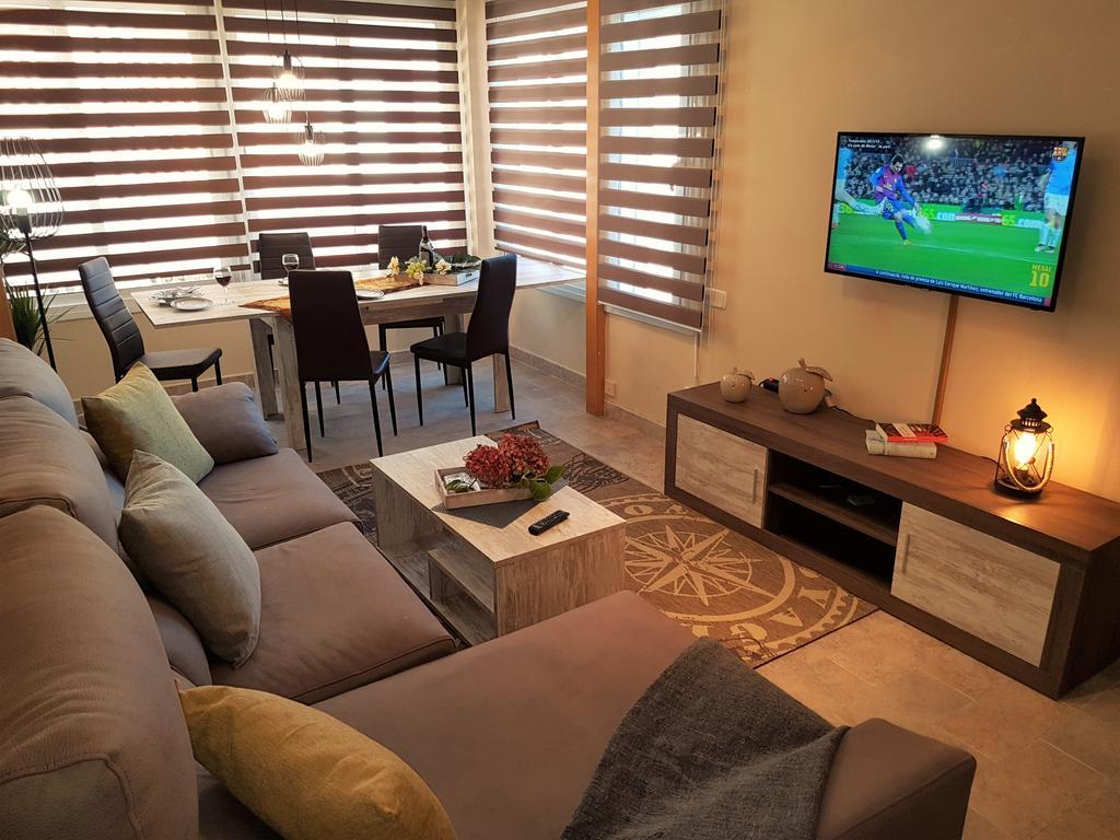 Marina Port & Beach-Apartment Masnou Bagian luar foto