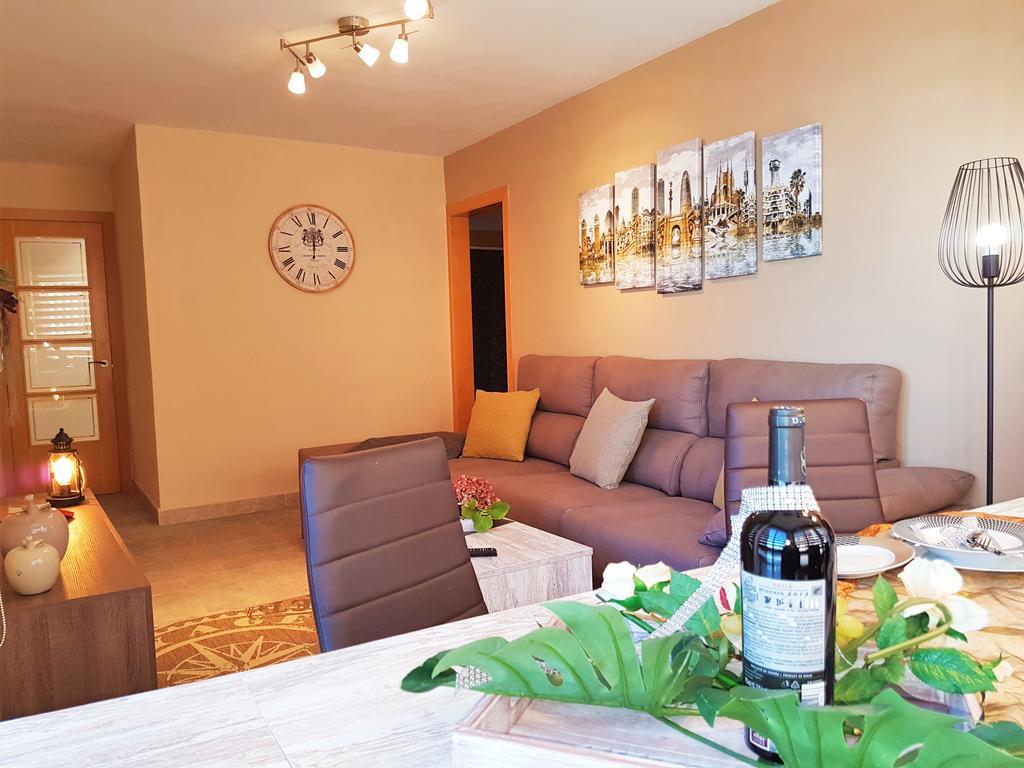 Marina Port & Beach-Apartment Masnou Bagian luar foto