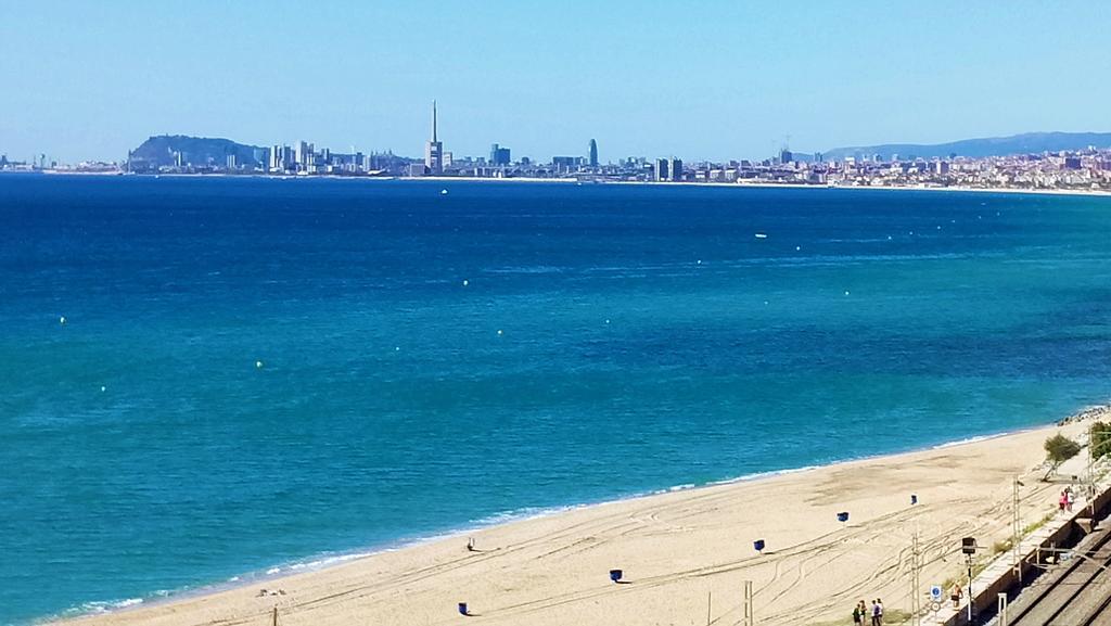 Marina Port & Beach-Apartment Masnou Bagian luar foto